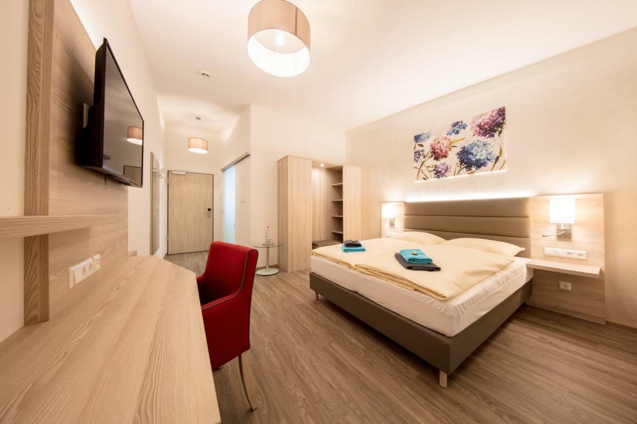 Hotel Gudrun Riedlingen Kültér fotó